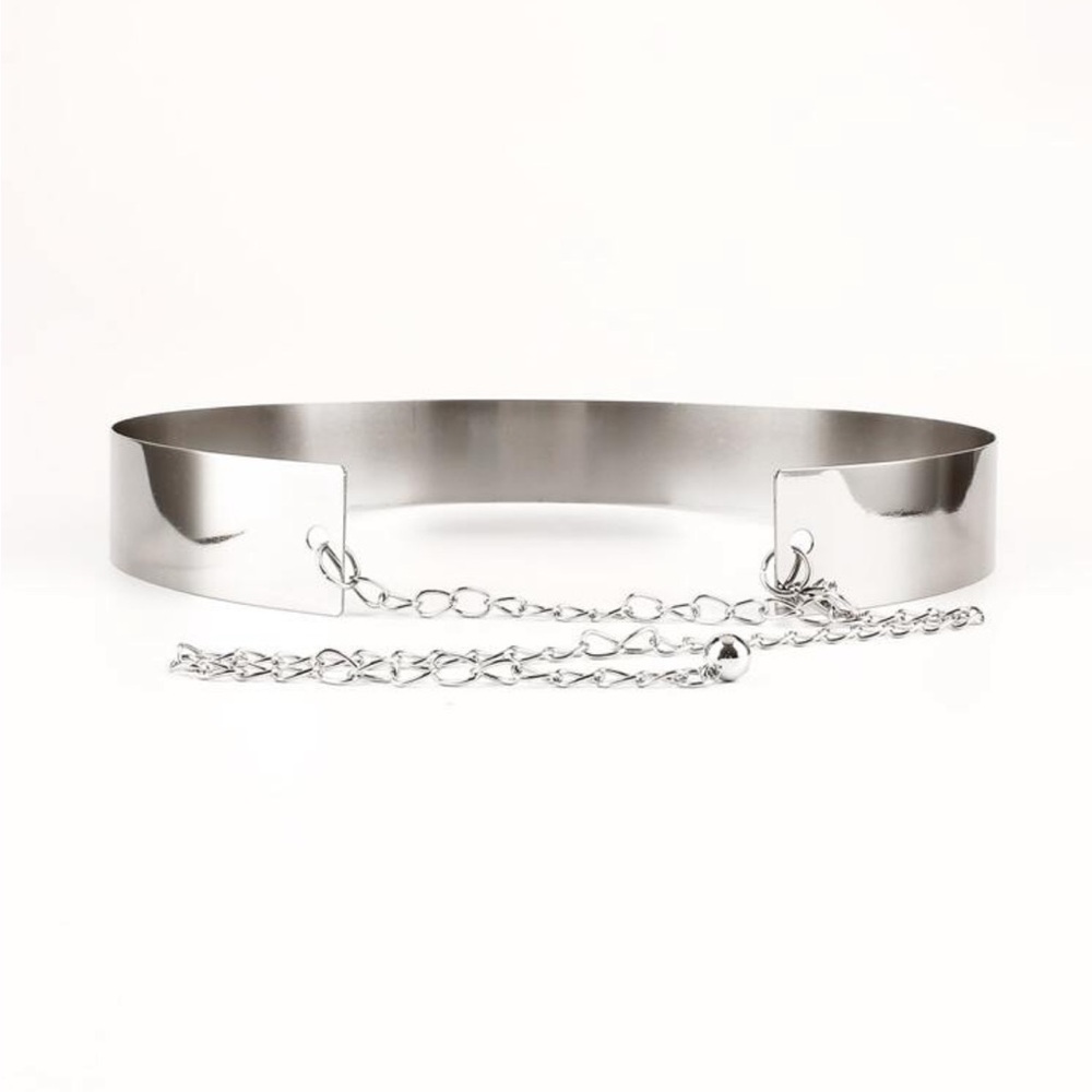 Sleek Silver Women’s Belt - Picture 2 of 8